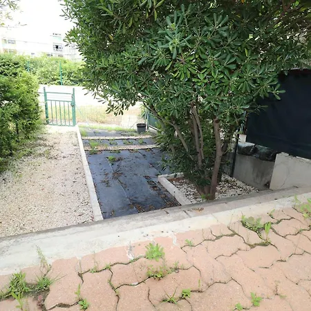 Charmant Studio En Rez-de-jardin Avec Terrasse Et Garage, Proche Plage Et Commerces - Fr-1-307-272 Daire Le Grau-du-Roi